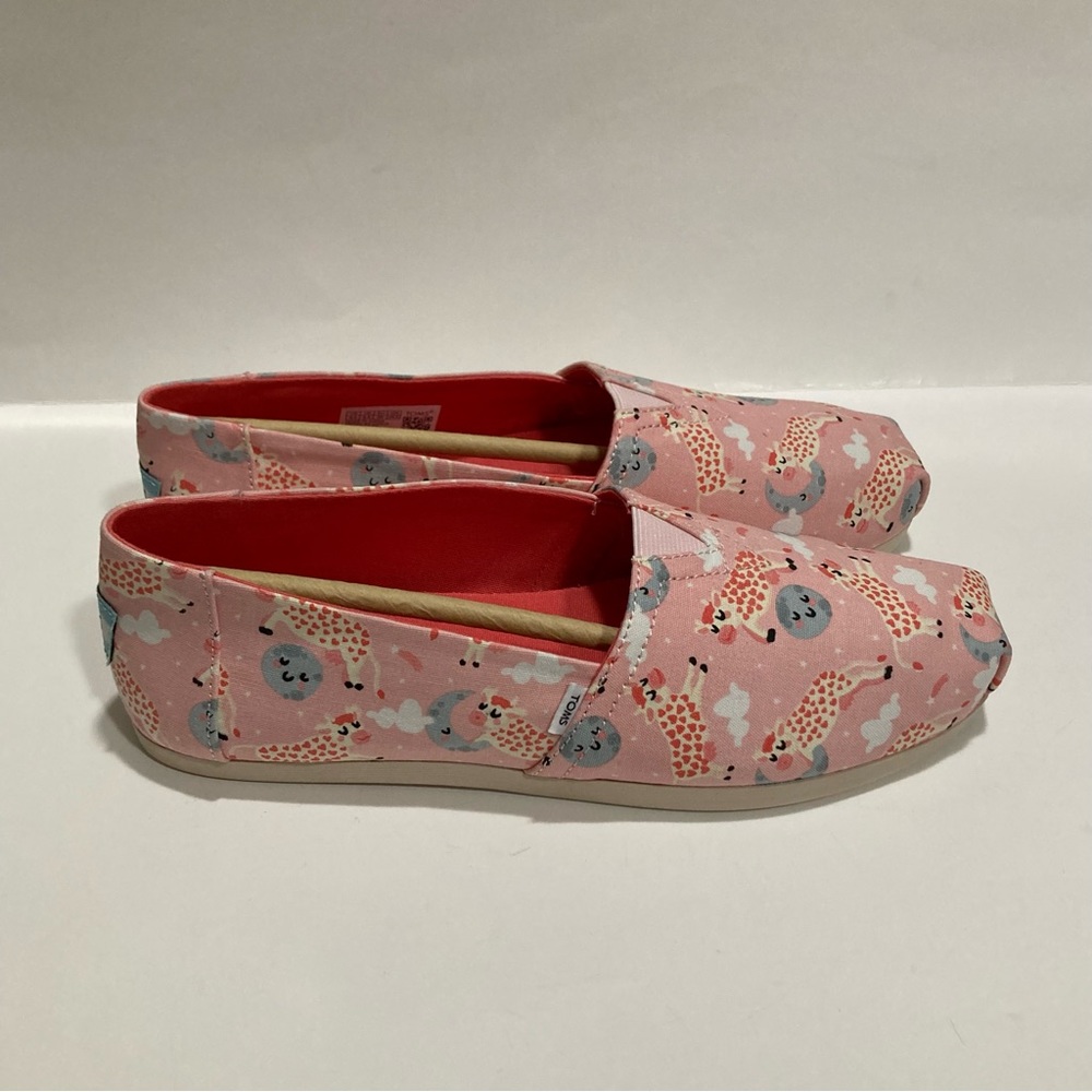 NWT Toms shoes - Picture 3 of 8